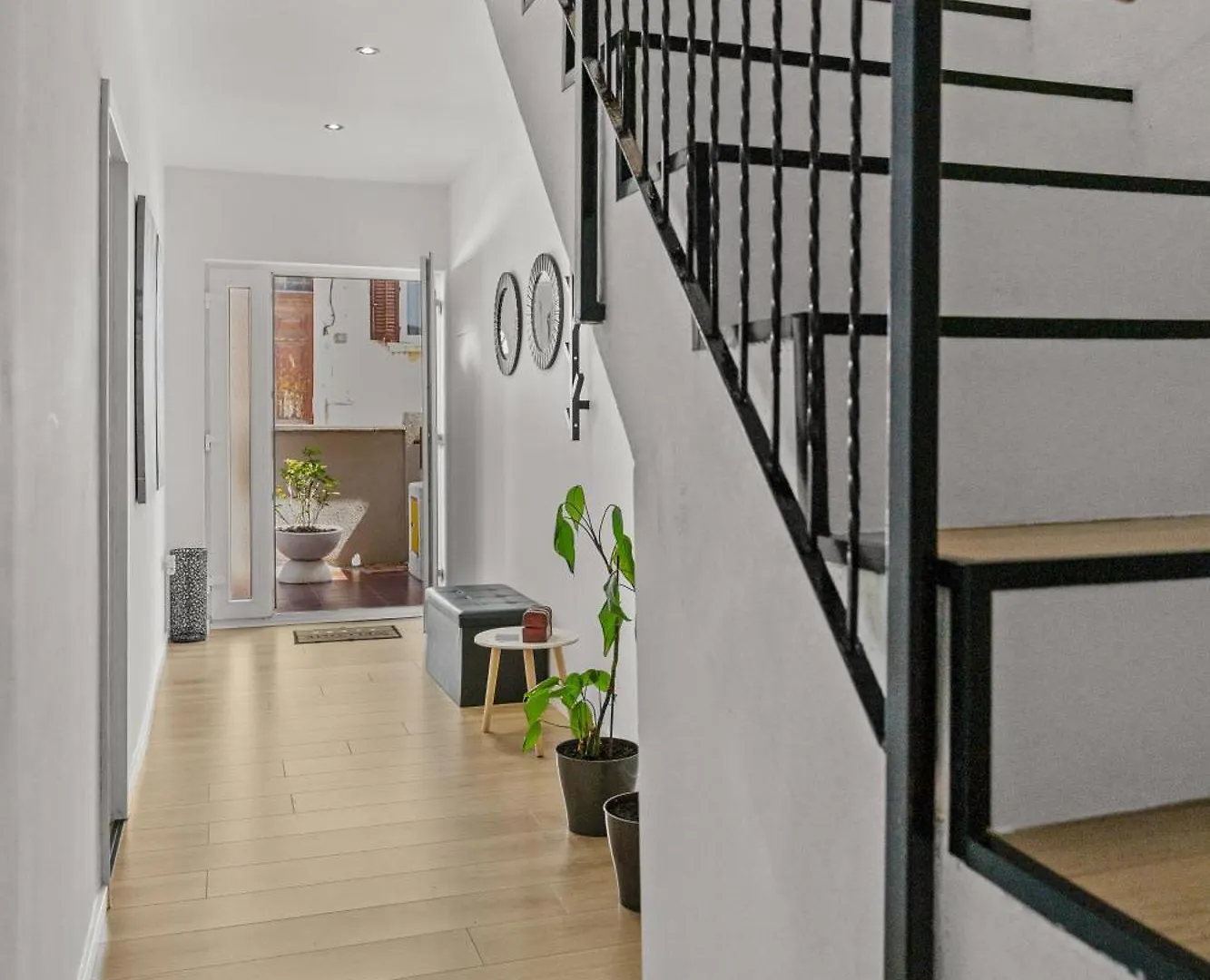 Green Oasis New Apartment 풀라